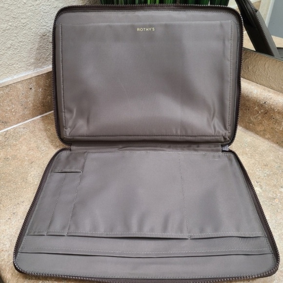 Rothy's Laptop Portfolio Sleeve Case NWOT - Picture 3 of 5
